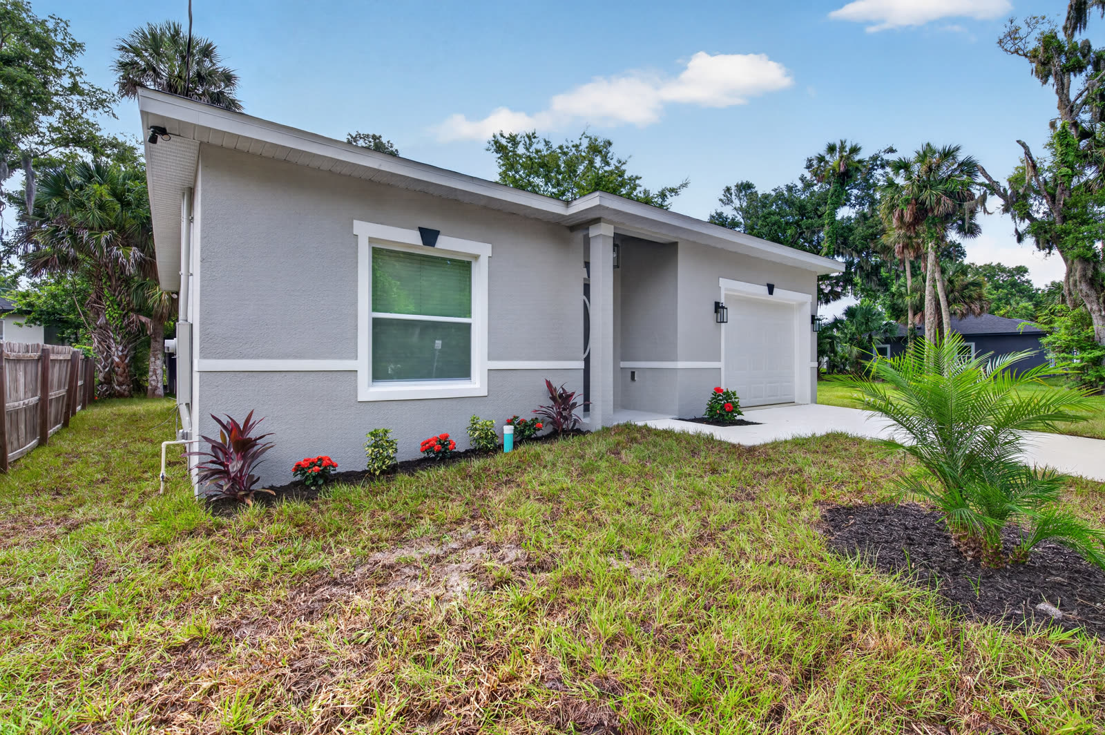 MarBow home exterior in Daytona Beach